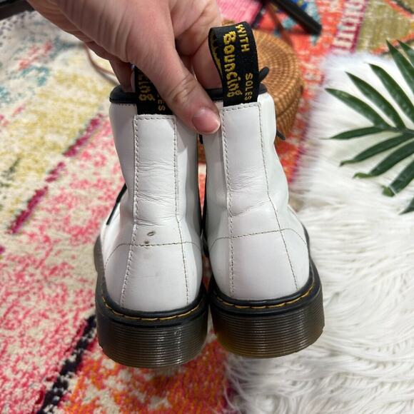 Dr. Martens White Junior 1460 Leather Lace Up Combat Boots Ladies 5 / Mens 4 - Picture 8 of 10